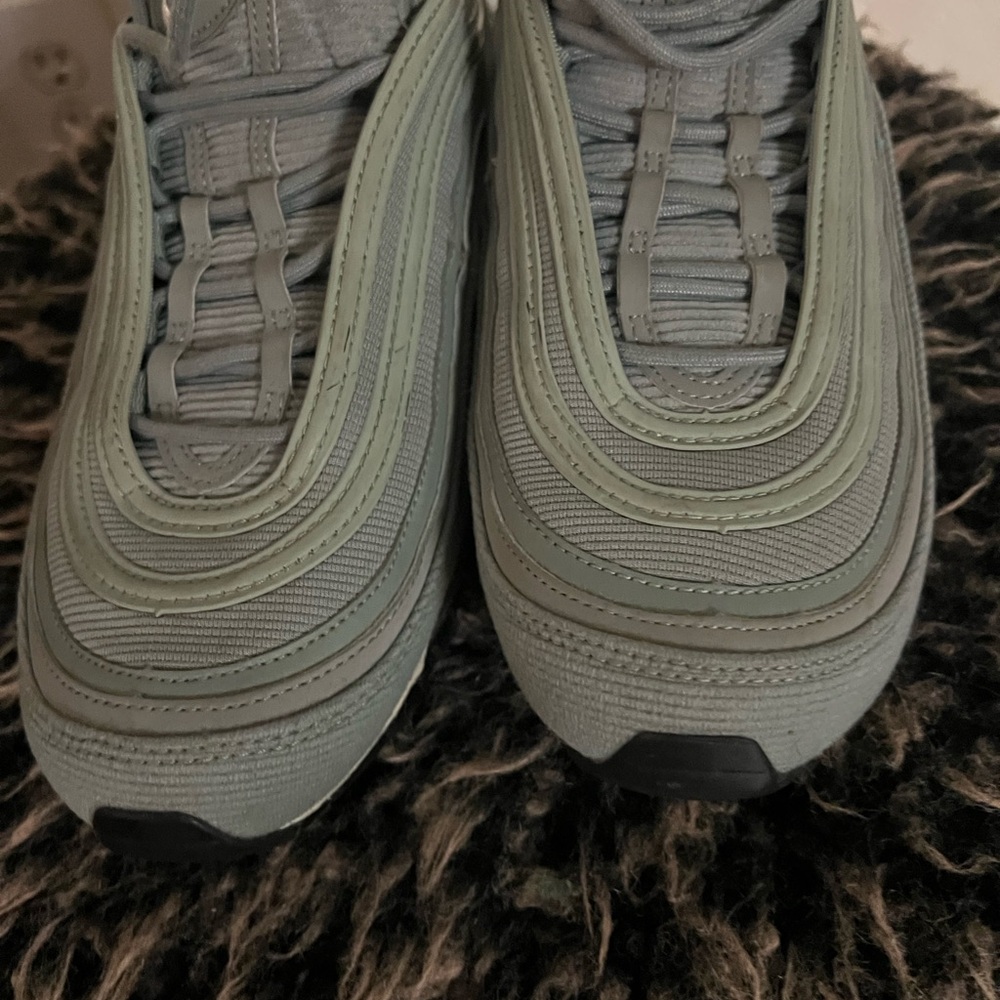 Nike Cream and Gray Sneakers
